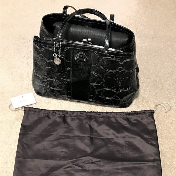 Coach F19215 Black Patent Leather Logo Kiss lock Carryall Purse Bag Stitched C - Picture 2 of 8